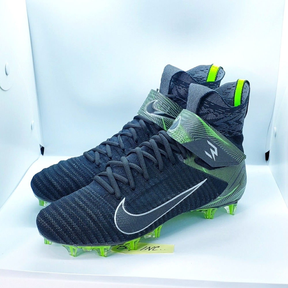 Russell Wilson x Nike Alpha Menace Elite 2 Football Cleats sz 10.5 / AT3721-002